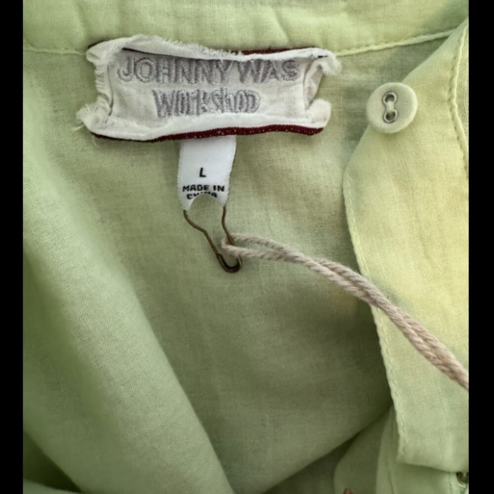 Johnny Was Green Shirred Yolk Kamiko Blouse Shirt Top Embroidered Floral Size L - Picture 5 of 7